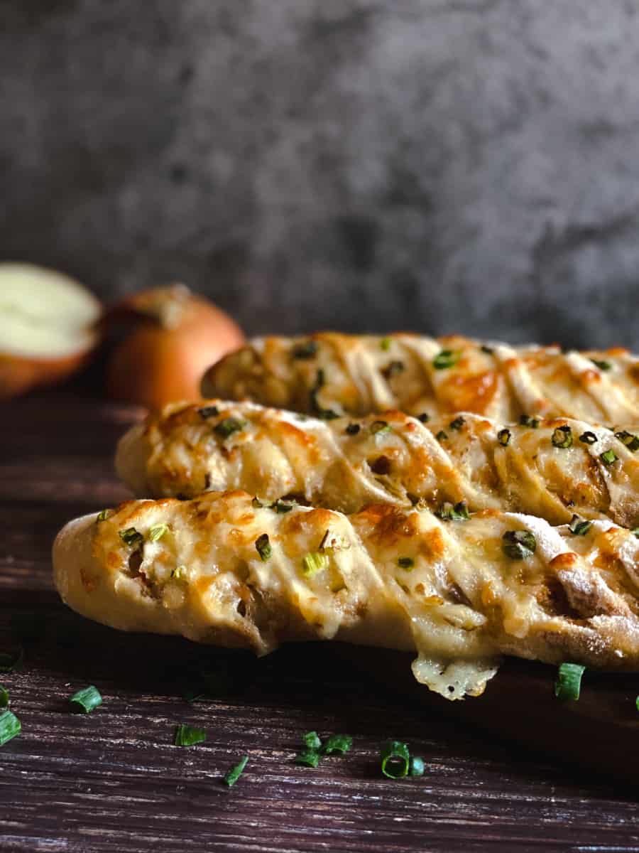 青蔥鮪魚洋蔥法式繩子麵包
